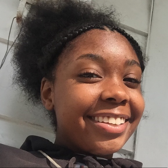 Meet your Posher, Karleanna - Picture 1 of 1